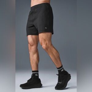 NWT ALO yoga mens 7” shorts